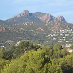 Agay, Cap Esterel, Magnifique Vue Panoramique Et Massif De L'esterel, Terrasse Sud, Accès 5 Piscines, Parking, Dernier étage, Classé 3 étoiles, Site Naturel De Rêve Appartement