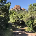 Appartement Agay, Cap Esterel, Magnifique Vue Panoramique Et Massif De L'esterel, Terrasse Sud, Accès 5 Piscines, Parking, Dernier étage, Classé 3 étoiles, Site Naturel De Rêve