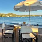 Agay, Cap Esterel, Magnifique Vue Panoramique Et Massif De L'esterel, Terrasse Sud, Accès 5 Piscines, Parking, Dernier étage, Classé 3 étoiles, Site Naturel De Rêve *