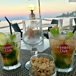 Agay, Cap Esterel, Magnifique Vue Panoramique Et Massif De L'esterel, Terrasse Sud, Accès 5 Piscines, Parking, Dernier étage, Classé 3 étoiles, Site Naturel De Rêve Saint-Raphaël