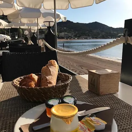 شقة Agay, Cap Esterel, Magnifique Vue Panoramique Et Esterel, Terrasse, Piscines, Parking, Dernier Etage, 3 Etoiles *