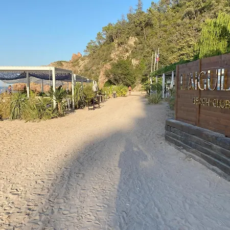 Agay, Cap Esterel, Magnifique Vue Panoramique Et Massif De L'esterel, Terrasse Sud, Acces 5 Piscines, Parking, Dernier Etage, Classe 3 Etoiles, Site Naturel De Reve 아파트 *