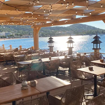 Agay, Cap Esterel, Magnifique Vue Panoramique Et Esterel, Terrasse, Piscines, Parking, Dernier Etage, 3 Etoiles 아파트