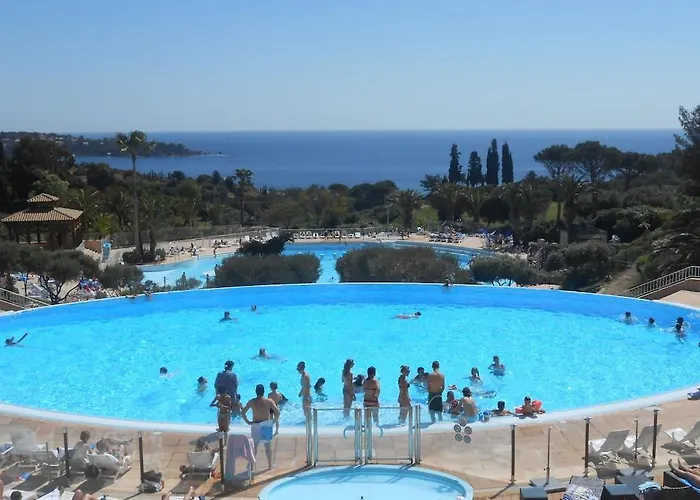 Agay, Cap Esterel, Magnifique Vue Panoramique Et Massif De L'esterel, Terrasse Sud, Accès 5 Piscines, Parking, Dernier étage, Classé 3 étoiles, Site Naturel De Rêve * Saint-Raphaël