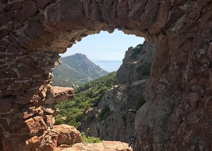 Apartment Agay, Cap Esterel, Magnifique Vue Panoramique Et Esterel, Terrasse, Piscines, Parking, Dernier Etage, 3 Etoiles