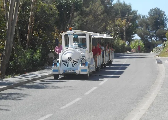 Agay, Cap Esterel, Magnifique Vue Panoramique Et Massif De L'esterel, Terrasse Sud, Accès 5 Piscines, Parking, Dernier étage, Classé 3 étoiles, Site Naturel De Rêve *