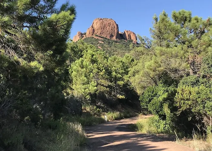 Apartamento Agay, Cap Esterel, Magnifique Vue Panoramique Et Massif De L'esterel, Terrasse Sud, Accès 5 Piscines, Parking, Dernier étage, Classé 3 étoiles, Site Naturel De Rêve