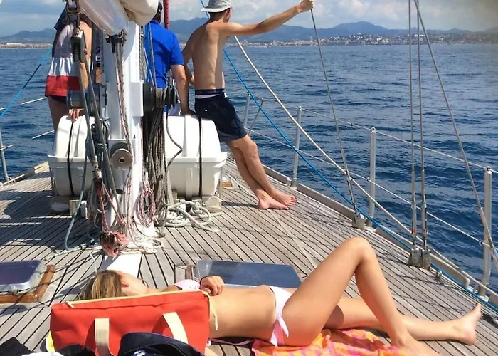 Agay, Cap Esterel, Magnifique Vue Panoramique Et Massif De L'esterel, Terrasse Sud, Accès 5 Piscines, Parking, Dernier étage, Classé 3 étoiles, Site Naturel De Rêve *