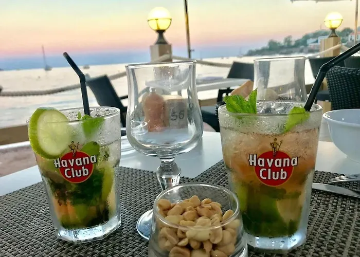 Agay, Cap Esterel, Magnifique Vue Panoramique Et Esterel, Terrasse, Piscines, Parking, Dernier Etage, 3 Etoiles Saint-Raphaël