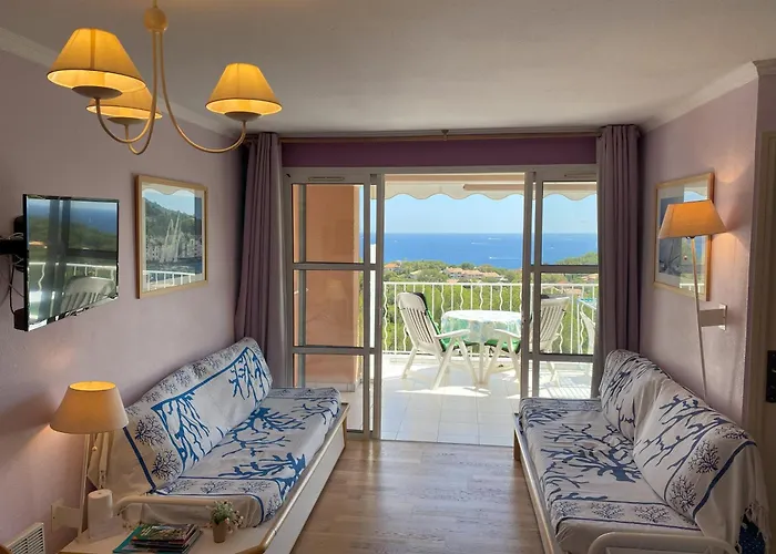 Agay, Cap Esterel, Magnifique Vue Panoramique Et Massif De L'esterel, Terrasse Sud, Accès 5 Piscines, Parking, Dernier étage, Classé 3 étoiles, Site Naturel De Rêve * Saint-Raphaël